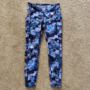 Lululemon leggings - size 8